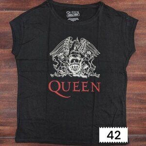 Queen's WOMEN Black T-Shirt with Short Sleeves - Summer